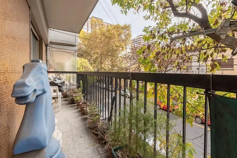Venta Departamento 4 ambientes Al frente Balcón Caballito 4