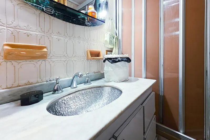 Venta Departamento 4 ambientes con dep Piso Cochera Baulera Caballito 3
