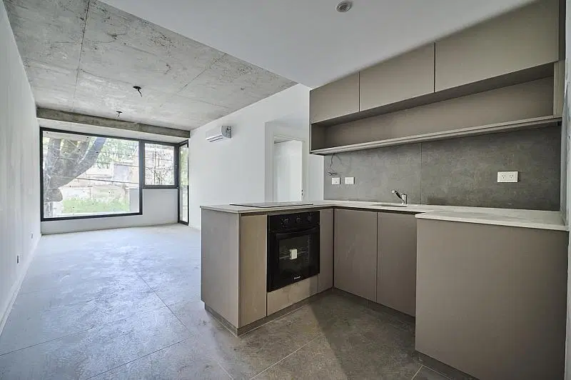 Departamento dos ambientes con balcón Venta Nuñez 3