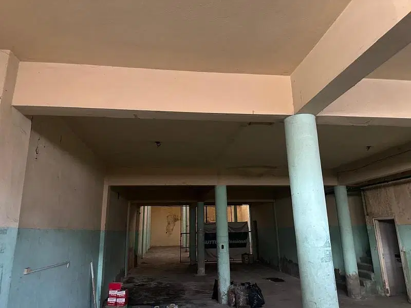 Depósito en alquiler de 479 mts2 con doble altura, ingreso camionetas y oficinas - Roseti 1610, CABA 5