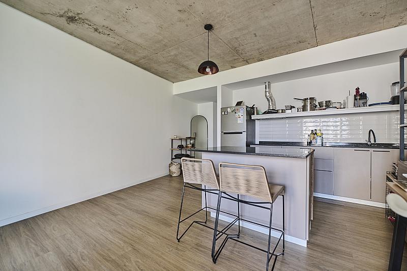 Foto de Departamento 2 ambientes en esquina al frente Luminoso Impecable balcon, imagen 2