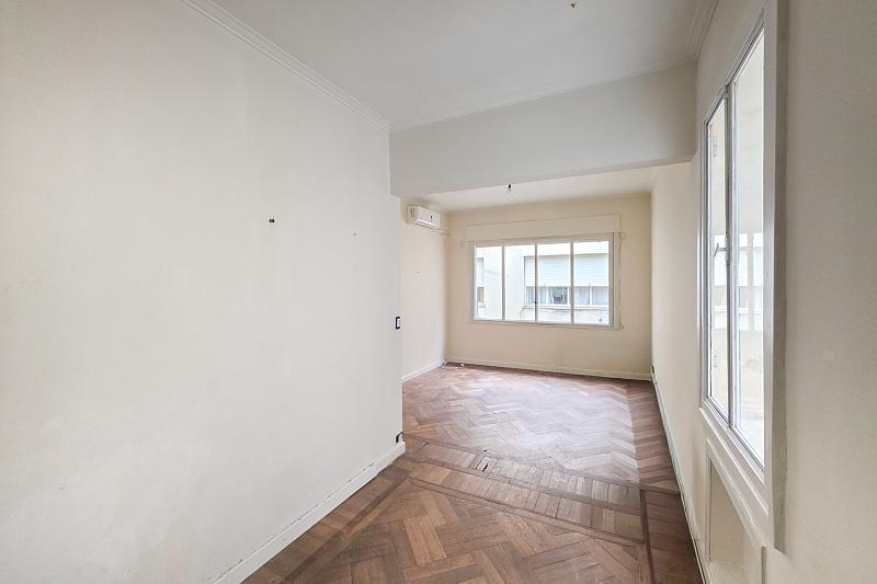 Foto de EXCELENTE DEPTO DE 3 AMBIENTES, BAÑO Y TOILETTE PARA RECICLAR, imagen 3