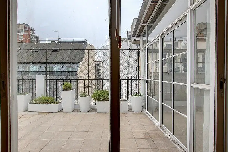 Excelente 3/4 ambientes con terraza y parrilla. jardín de invierno, 2 dormitorios. Recoleta 5
