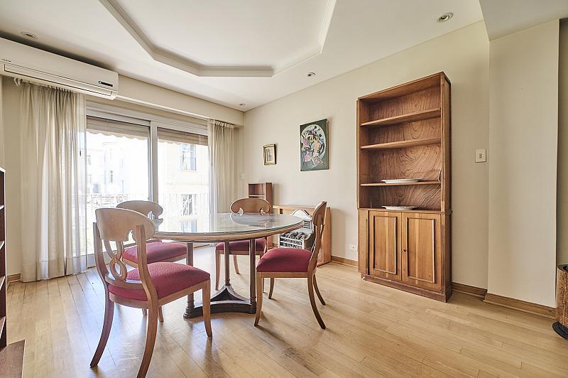 Foto de Uruguay y Arenales con balcón. 2 dormitorios. Impecable. Recoleta, imagen 3