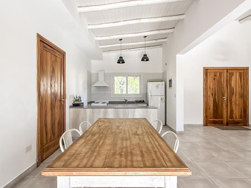 Foto de CASA EN VENTA IMPECABLE Y MODERNA EN BARRIO EL ALJIBE - APTA CREDITO, imagen 2