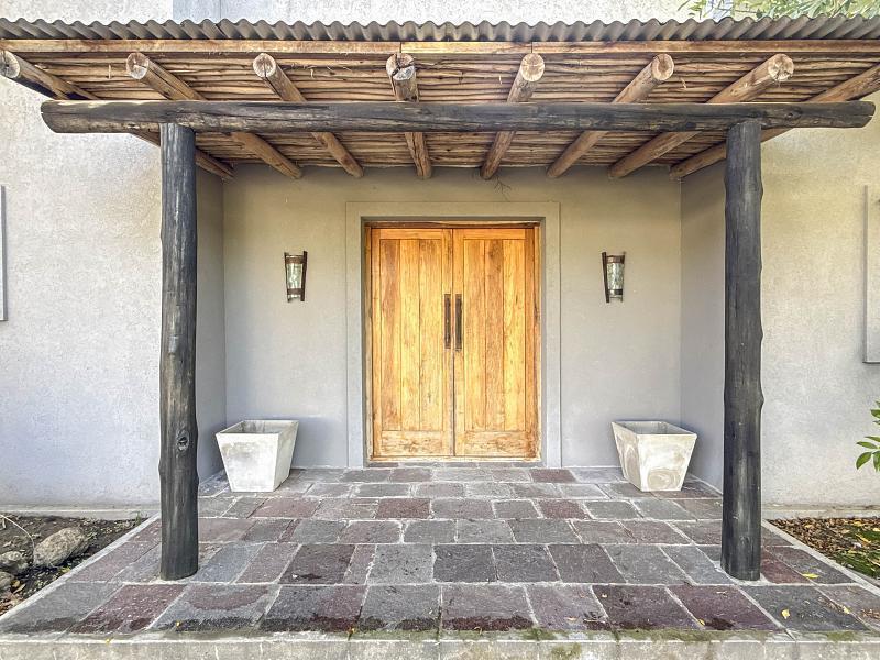 Foto de CASA EN VENTA IMPECABLE Y MODERNA EN BARRIO EL ALJIBE - APTA CREDITO, imagen 4