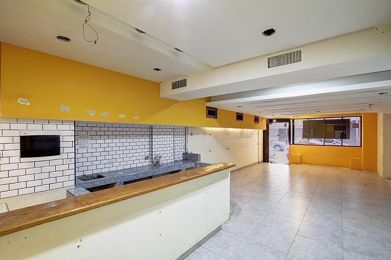 Foto de Local comercial apto todo destino en Recoleta, imagen 2