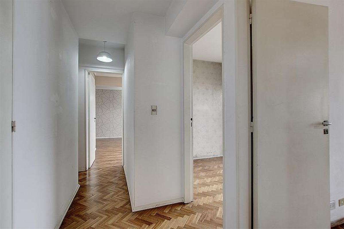 Foto de Venta Departamento 4 ambientes Luminoso Amplio con balcón Cochera, imagen 2