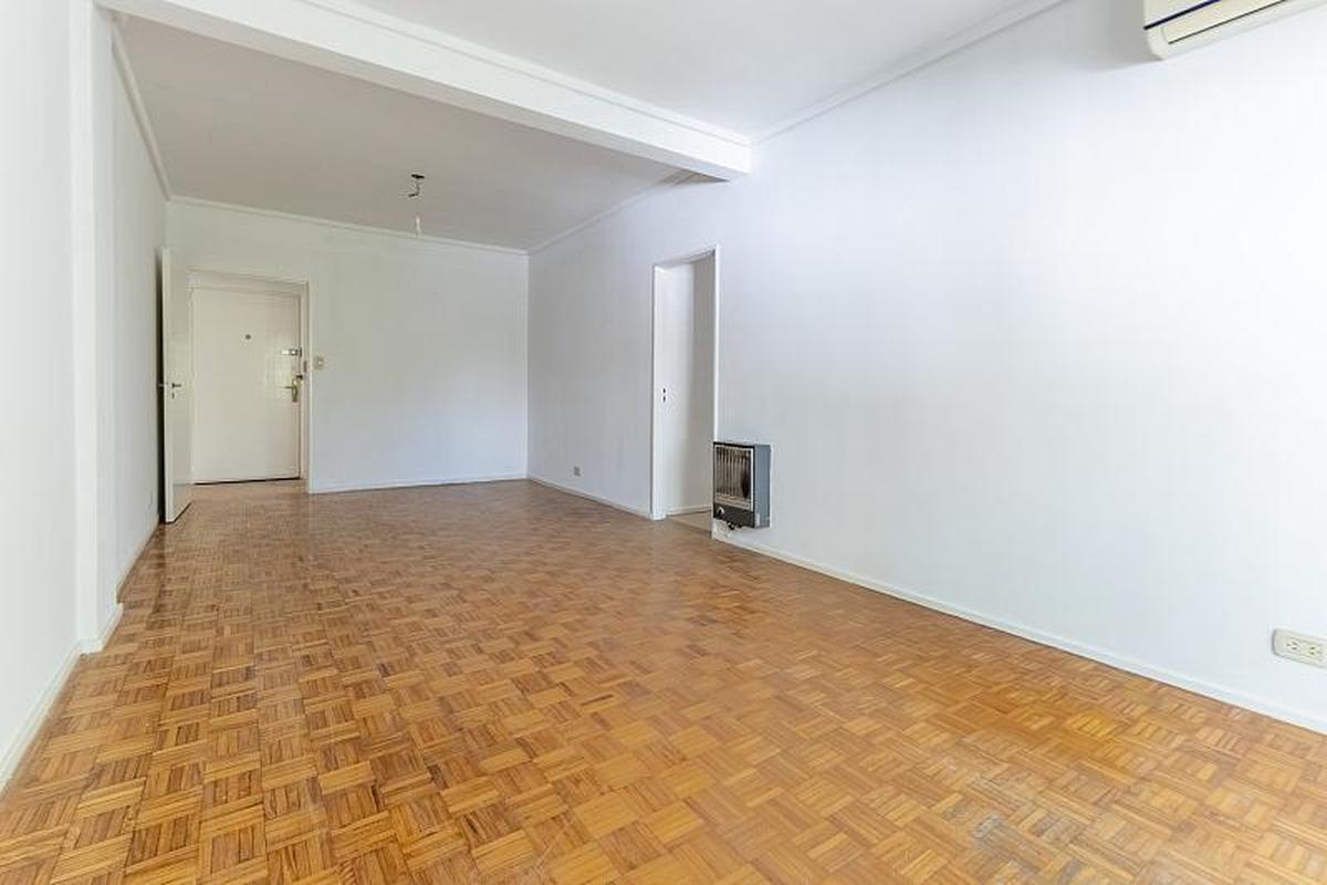 Foto de Venta Departamento 4 ambientes Amplio Luminoso Al frente Balcón, imagen 3