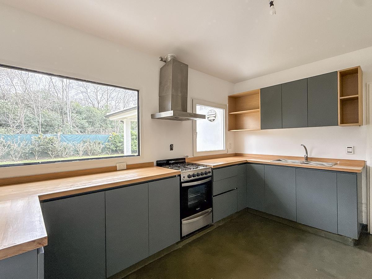 Foto de CASA EN VENTA EN PILAR VILLAGE, RECICLADA, UNA PLANTA, 3 DORMITORIOS, imagen 4