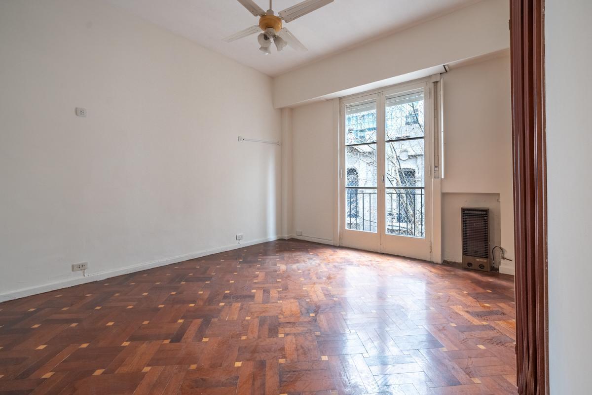 Foto de Departamento de tres ambientes a pasos de la Plaza Vicente López, imagen 3
