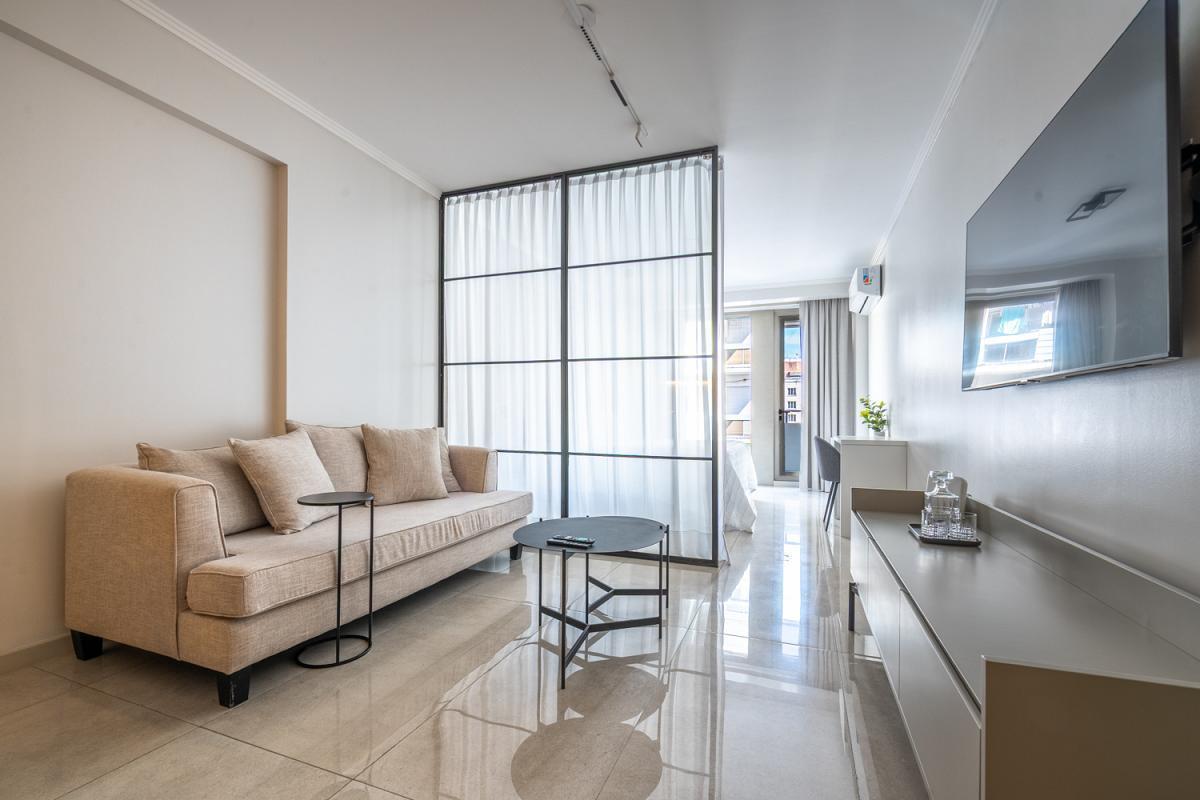 Foto de Deco Armani. Venta. Un ambiente. Recoleta, imagen 3