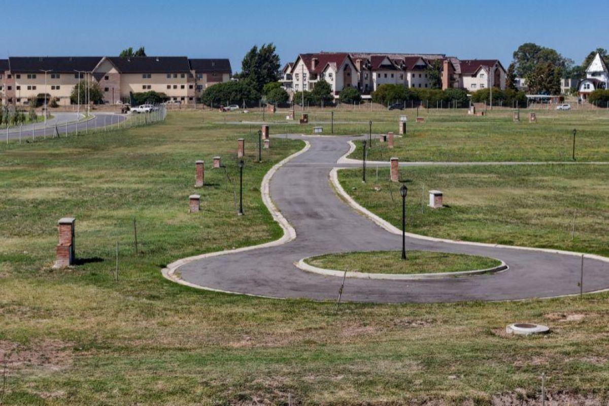 Foto de Lote de 605 m2 en barrio San Roque, Canning Village. Canning, Ezeiza., imagen 1
