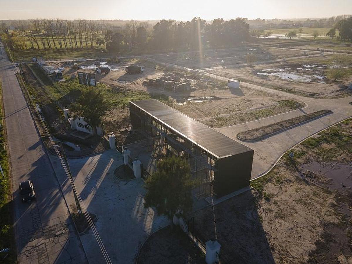 Foto de Lote perimetral en barrio privado Hávita. Calle Cáceres, imagen 3