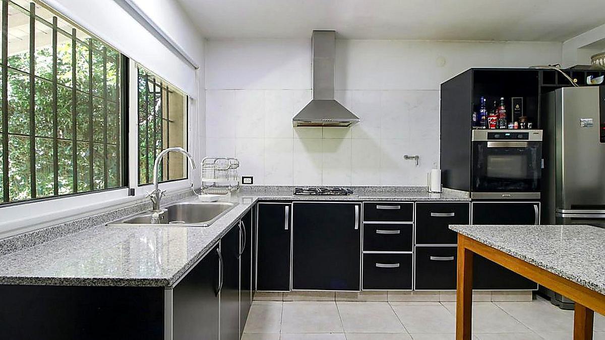 Foto de Casa en Venta | 3 Dormitorios | Pileta | Lote 1.000 m² | Excelente, imagen 5