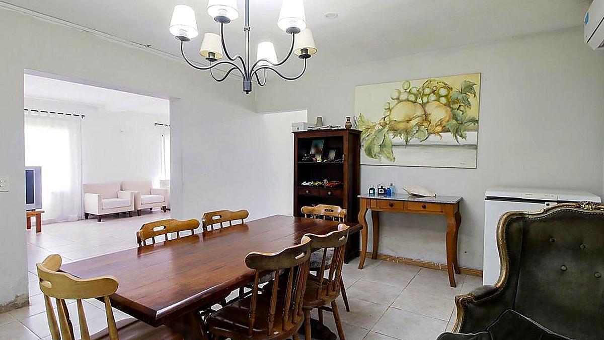 Foto de Casa en Venta | 3 Dormitorios | Pileta | Lote 1.000 m² | Excelente, imagen 3