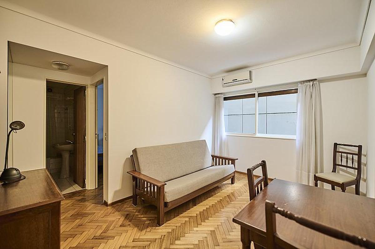 Foto de Departamento en venta, 2 ambientes, buen estado, edificio de categoría., imagen 2