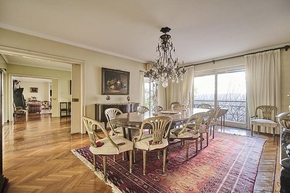 Foto de Excepcional piso con terraza, cochera y baulera en Montevideo y Quintana, imagen 2