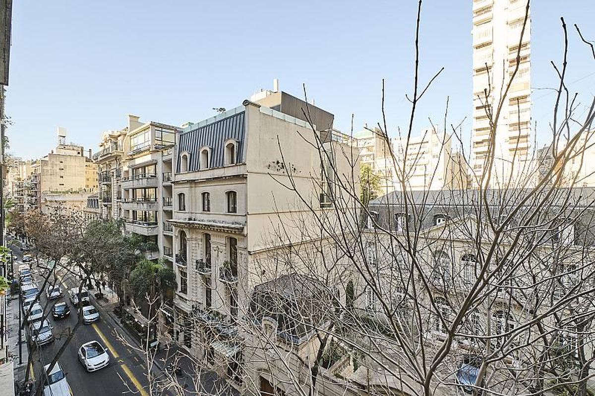 Foto de Excepcional piso con terraza, cochera y baulera en Montevideo y Quintana, imagen 3