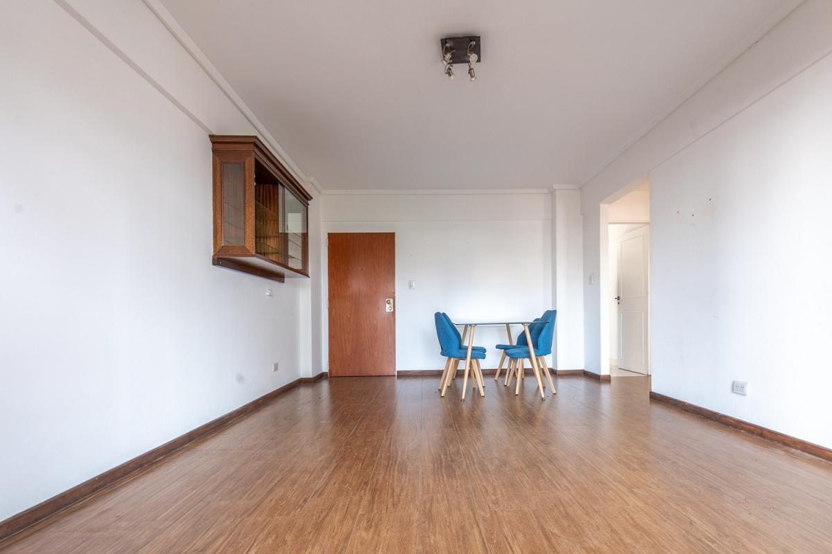 Foto de Venta Departamento 3 ambientes Semipiso Al frente Balcón Reciclado, imagen 2