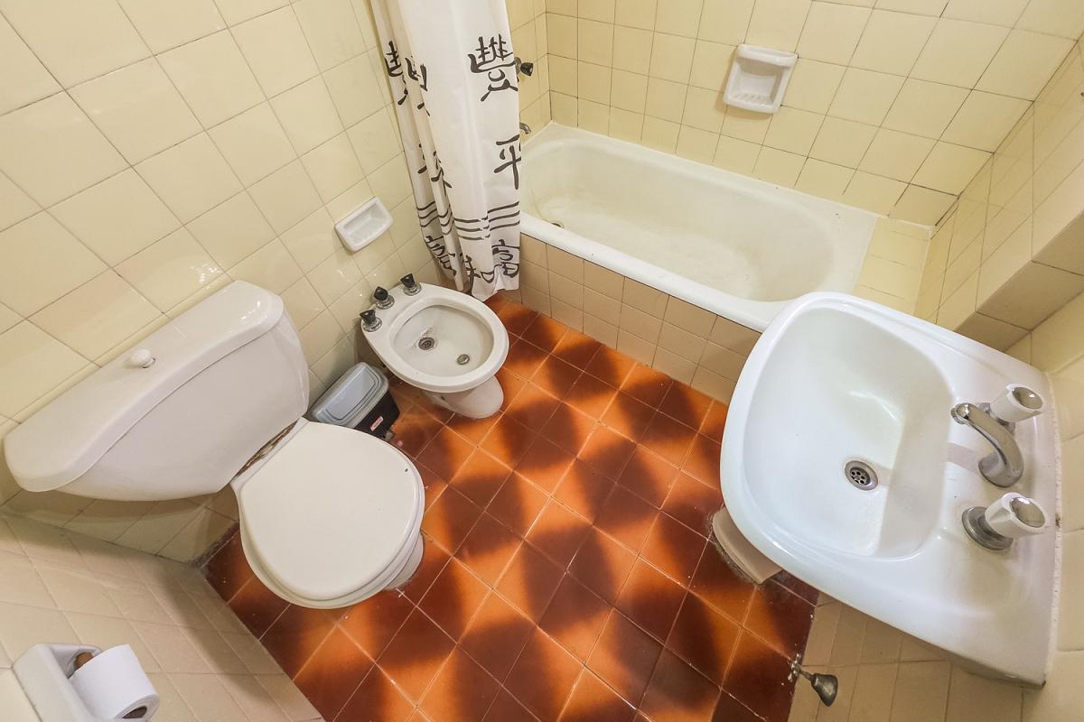 Foto de Venta Departamento 3 ambientes Semitorre Al frente Luminoso Almagro, imagen 2