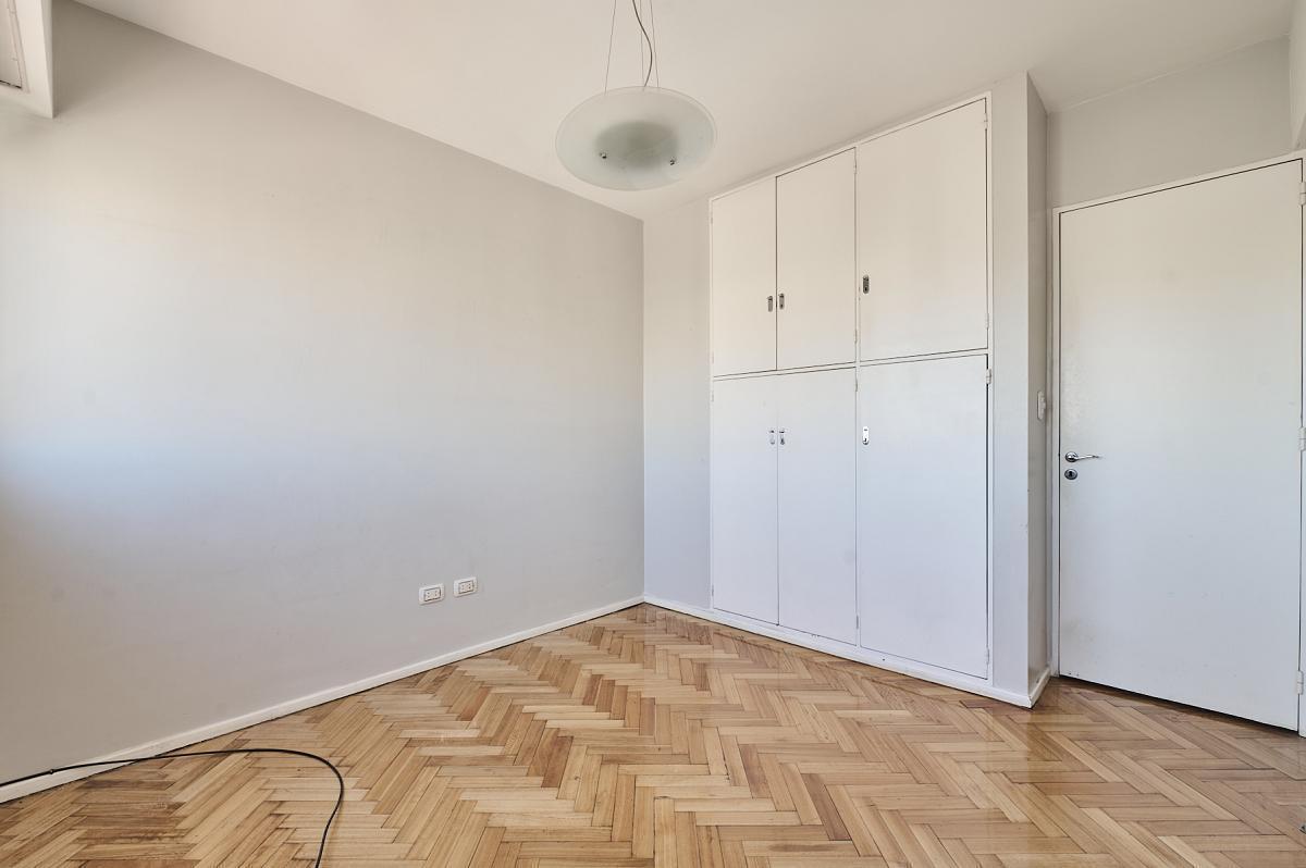 Foto de Departamento 4 ambientes Semipiso con balcon terraza baulera y cochera, imagen 3