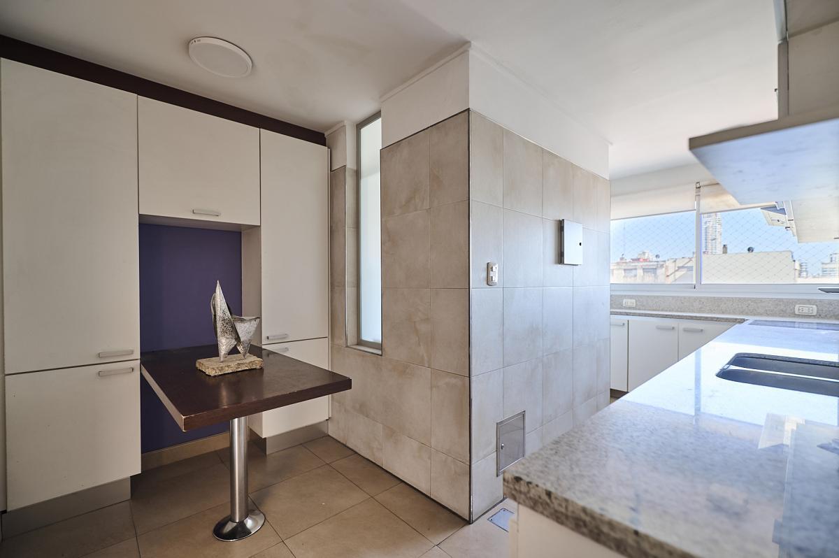 Foto de Departamento 4 ambientes Semipiso con balcon terraza baulera y cochera, imagen 4