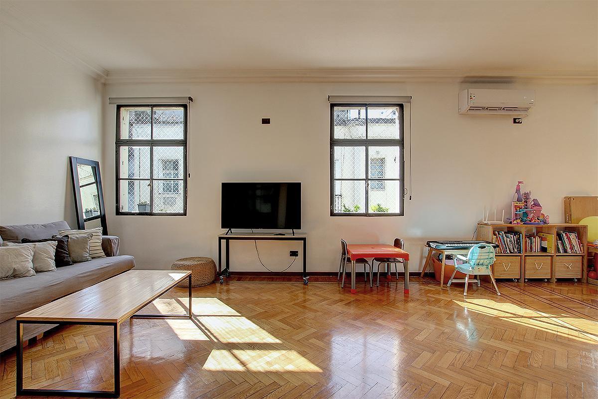 Foto de Alquiler Departamento 3 ambientes Impecable Antiguo de Categoría Retiro, imagen 1