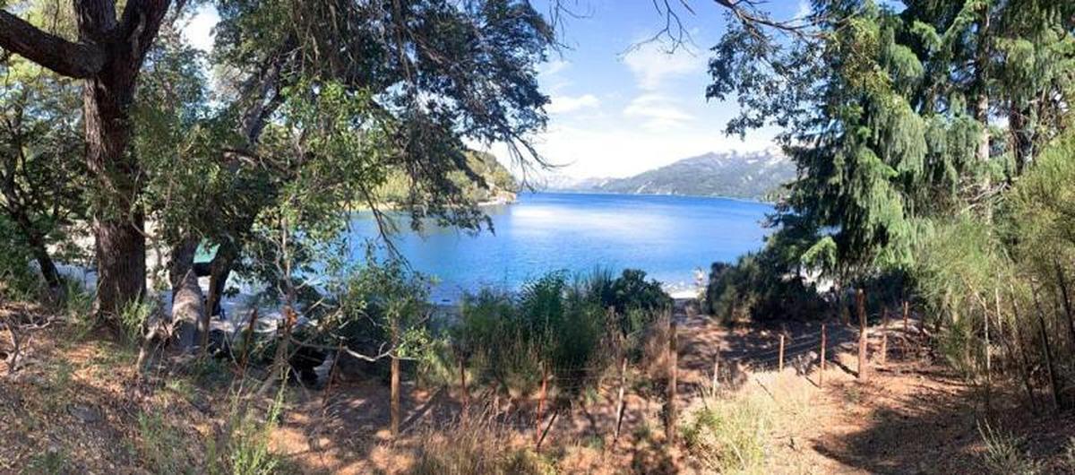 Foto de Unicos 3 lotes con Costa de Lago Moreno ideal residencial, imagen 1
