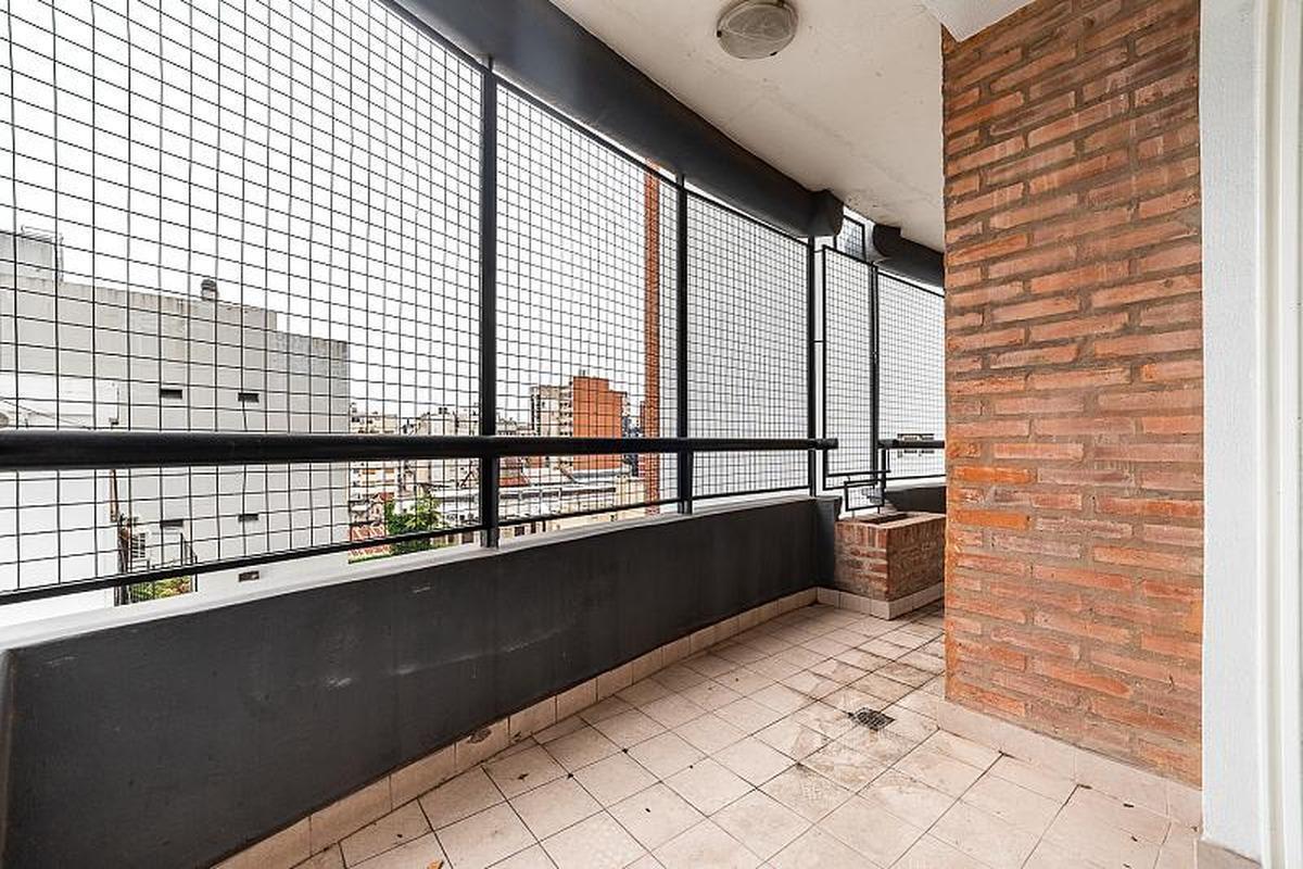 Foto de Venta Departamento 4 ambientes Semipiso Impecable Reciclado Cochera, imagen 3