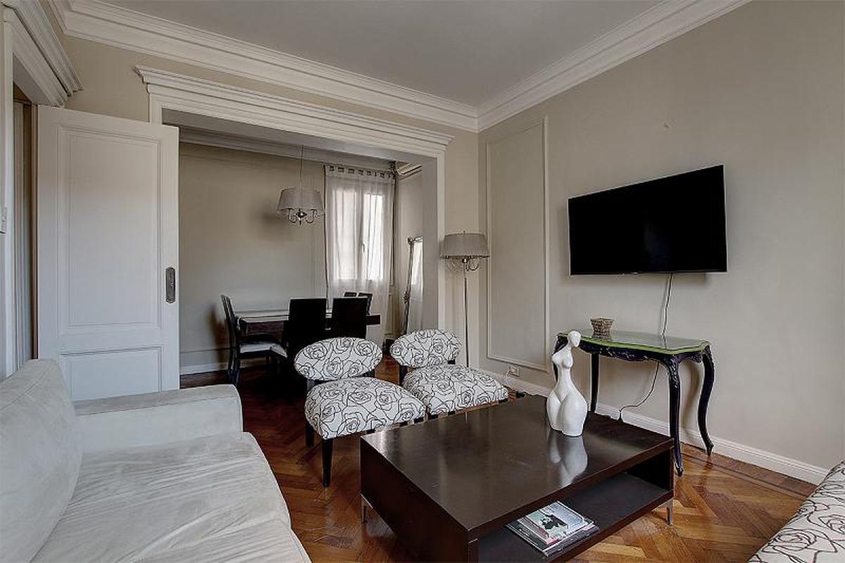 Foto de Santa Fe y Libertad tres ambientes impecable con muebles, imagen 2