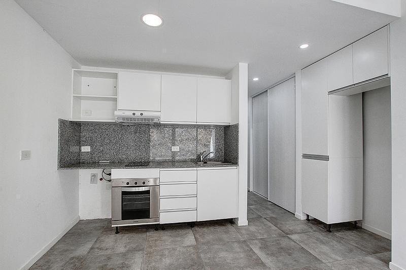 Foto de Alquiler Departamento Monoambiente Luminoso Balcón aterrazado Impecable, imagen 4
