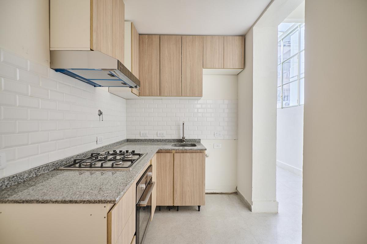Foto de Departamento PH Reciclado al frente impecable luminoso con terraza en, imagen 4