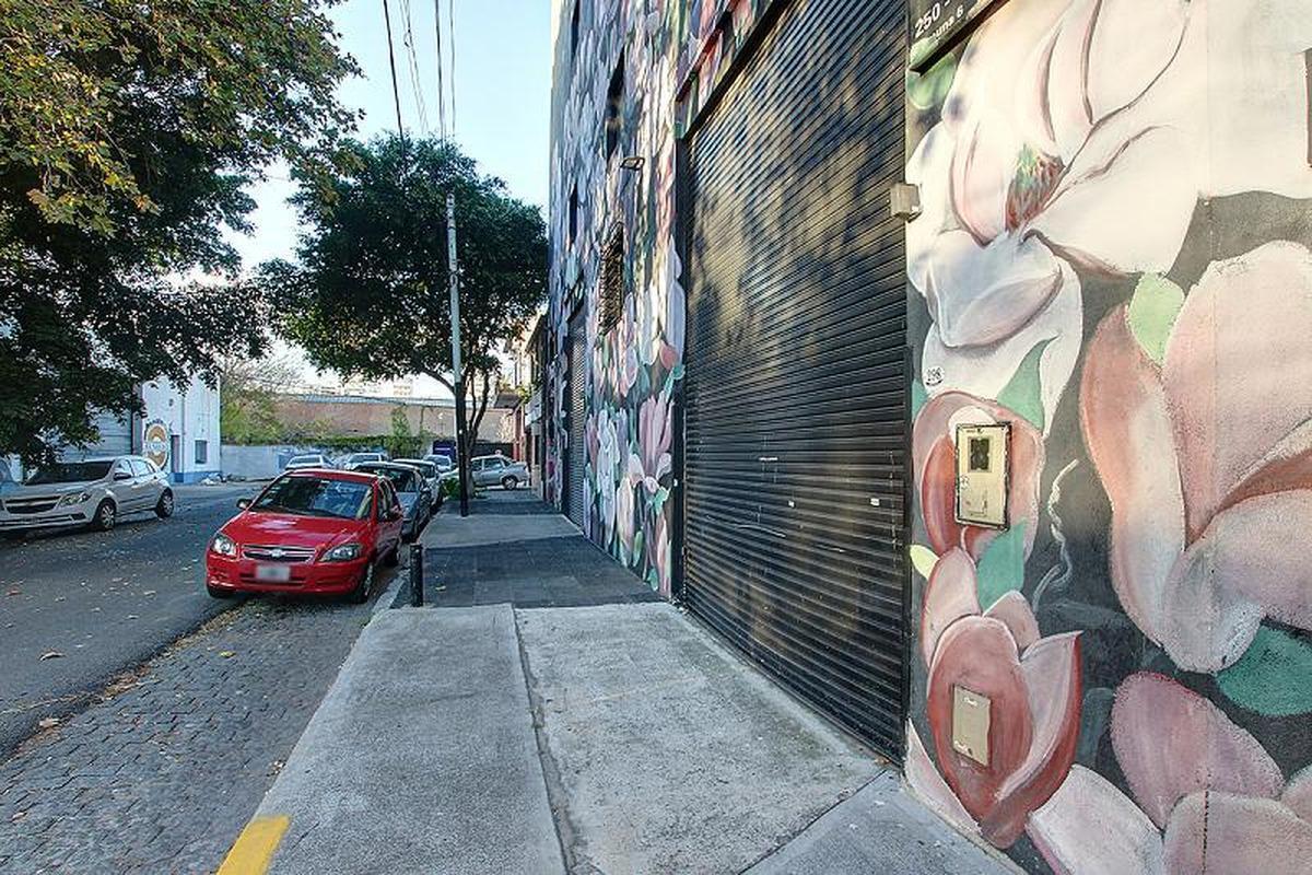 Foto de Depósito textil 6.000 m2 en Caballito 3 plantas Esquina 5 accesos 3, imagen 2