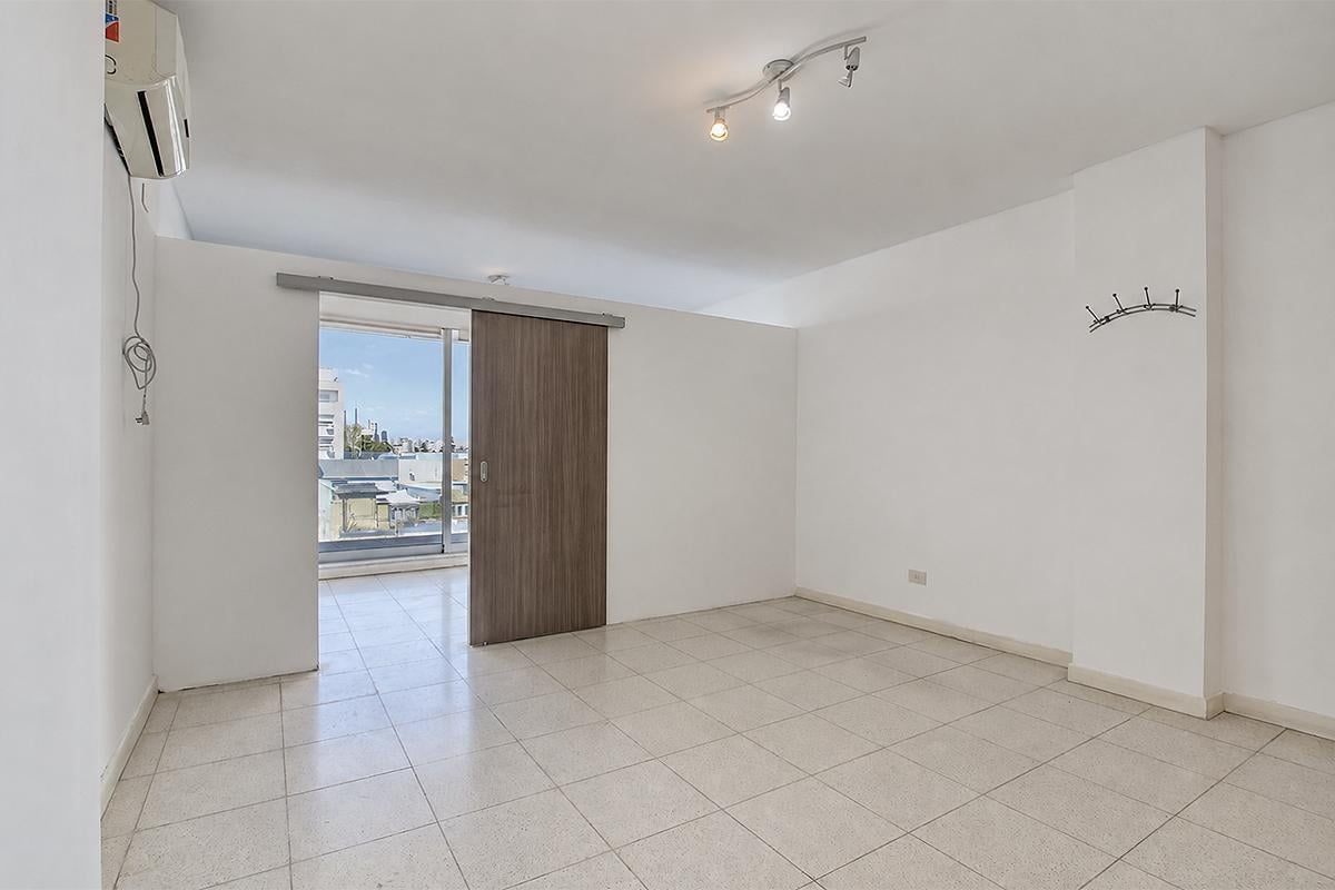 Foto de Departamento Monoambiente dividido al frente con balcon Apto, imagen 1