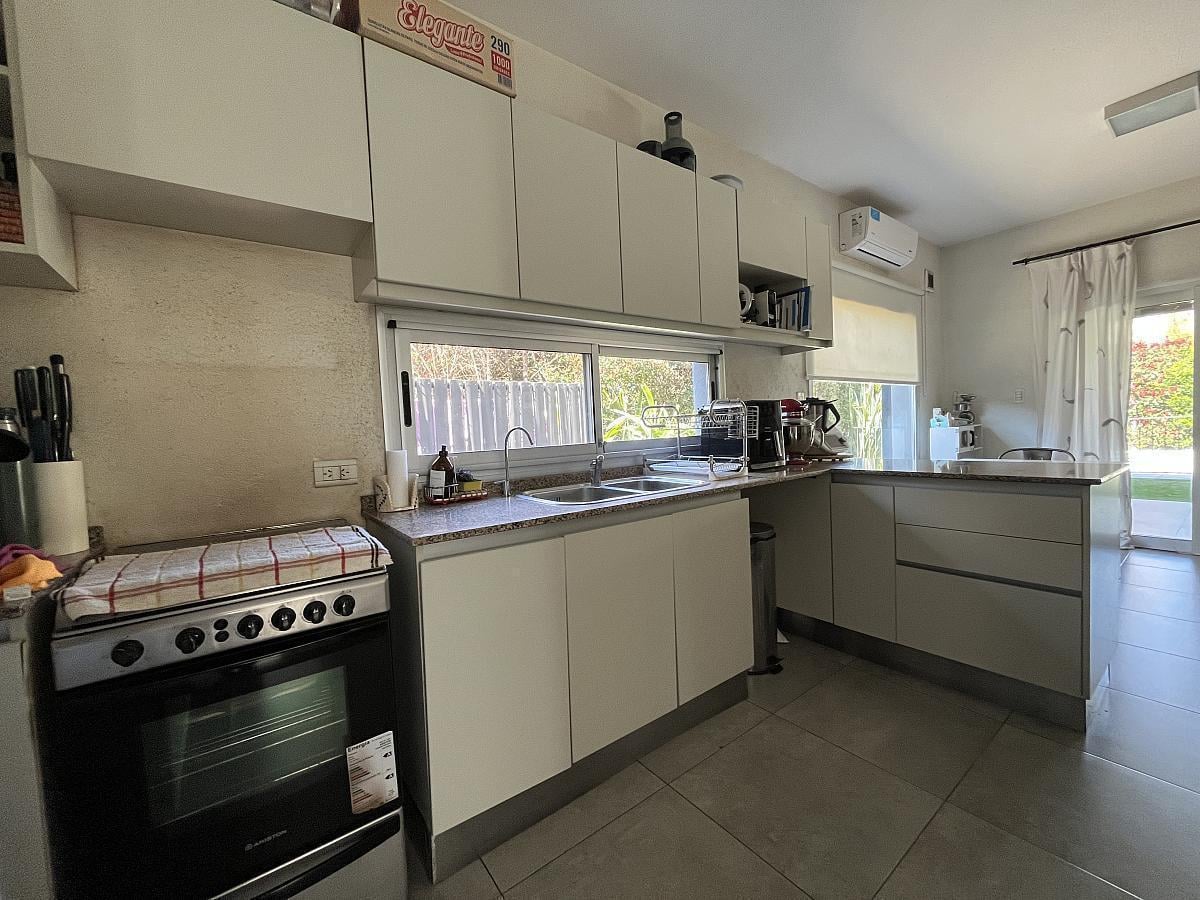Foto de Casa en Venta en Ayres Plaza, imagen 5
