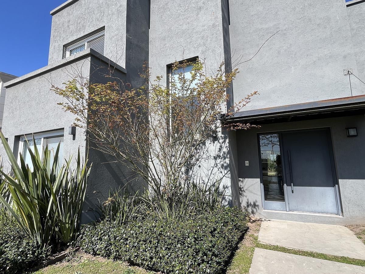 Foto de Casa en Venta en Ayres Plaza, imagen 1