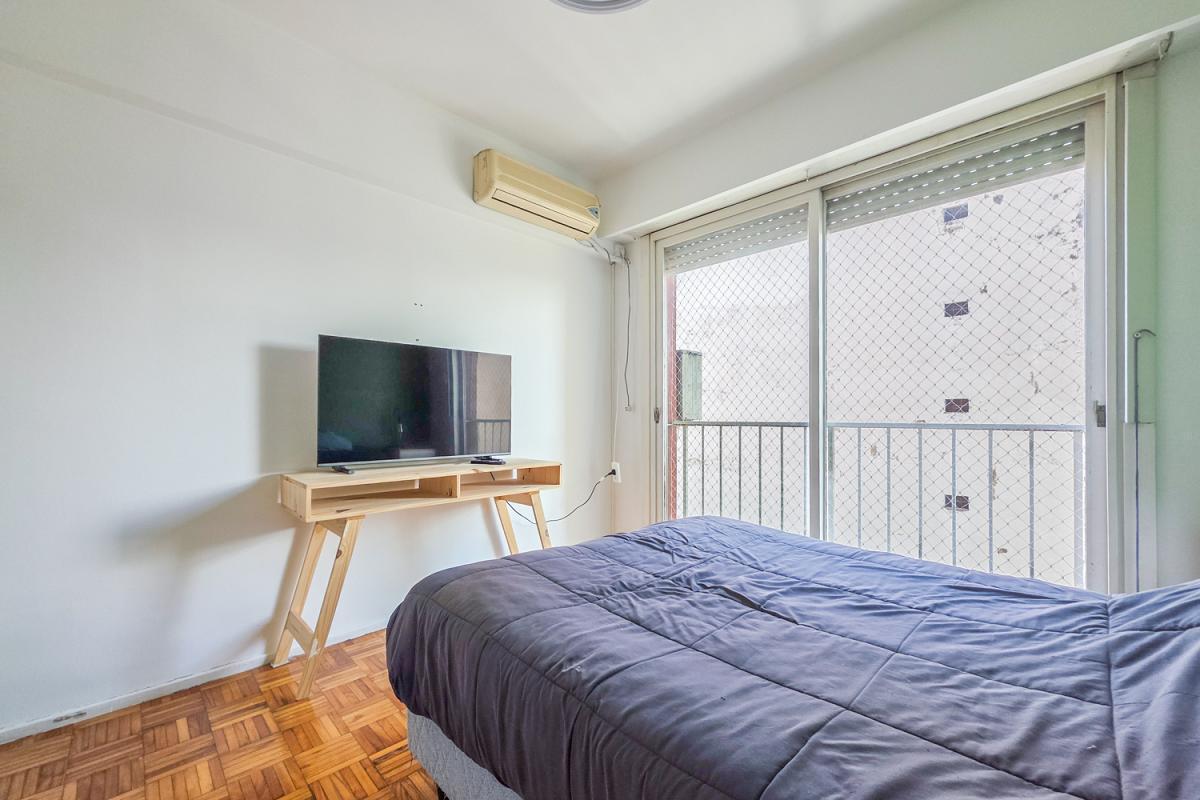 Foto de Venta Departamento 2 ambientes Luminoso Lateral Torre en esquina Almagro, imagen 5
