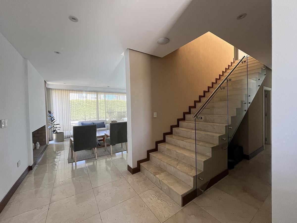 Foto de Ayres Plaza - Moderna casa en venta, imagen 3