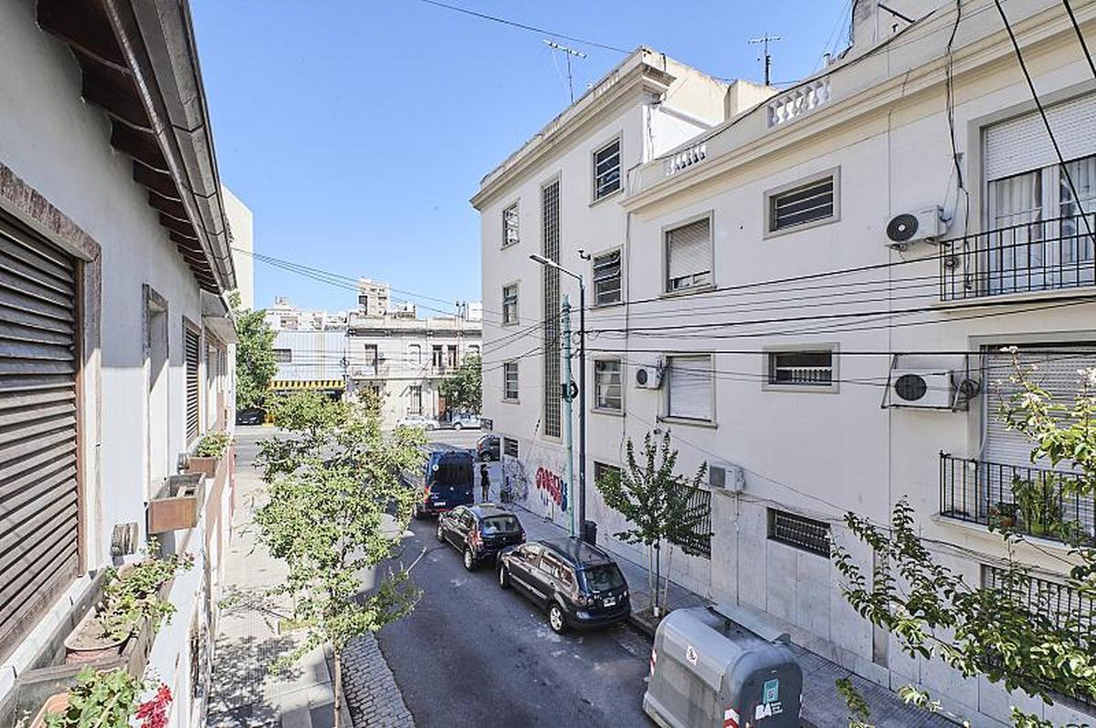 Foto de Venta PH 2 ambientes Al frente entrada independiente Balcón Terraza Sin, imagen 4