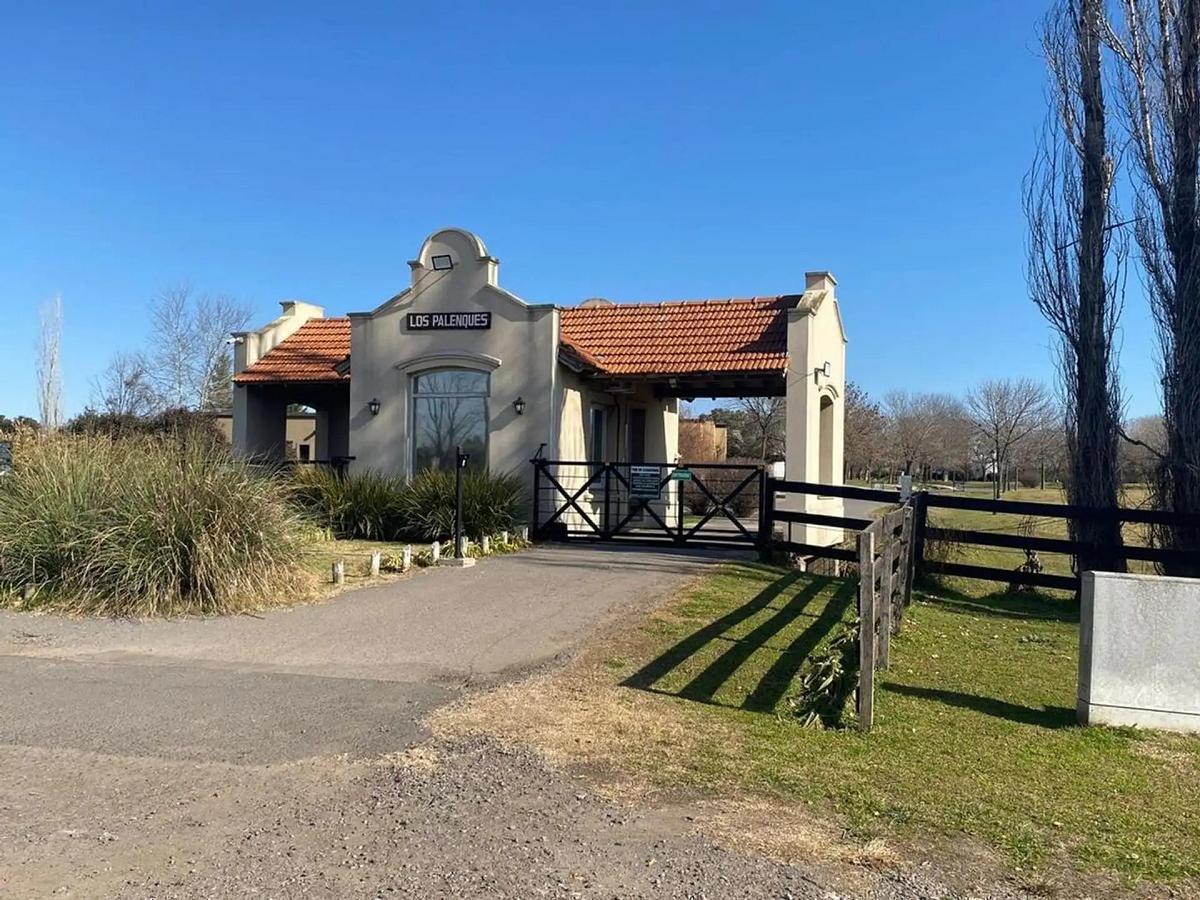 Foto de Lotes en venta en Club de Campo Los Palenques | 1.100 m², imagen 2