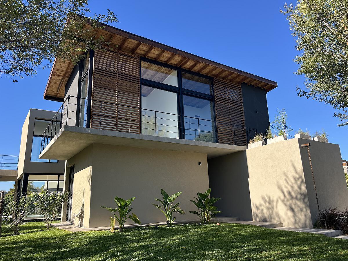 Foto de Casa en Venta en Ayres Plaza, imagen 1