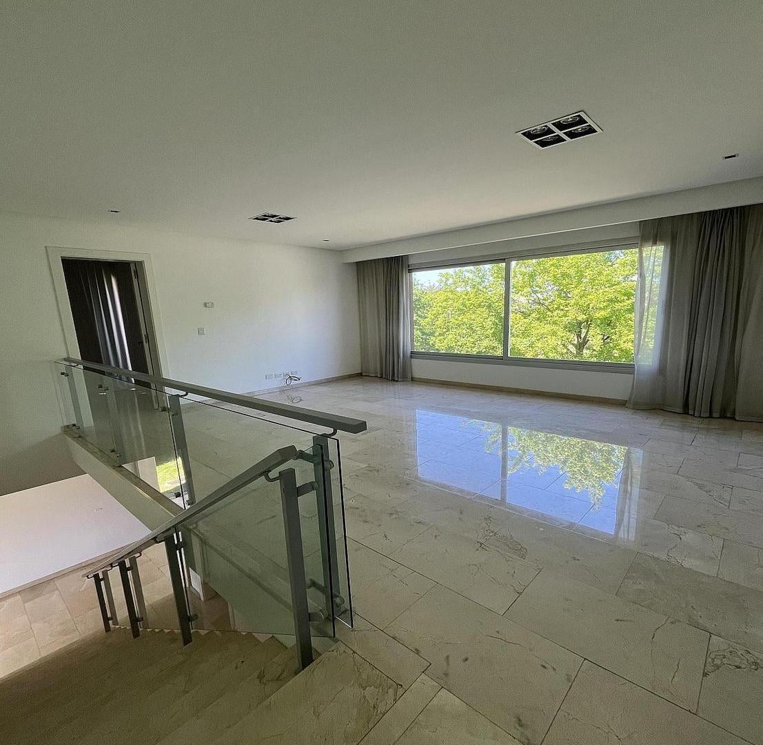 Foto de Moderna Casa en Venta en Ayres de Pilar, imagen 4