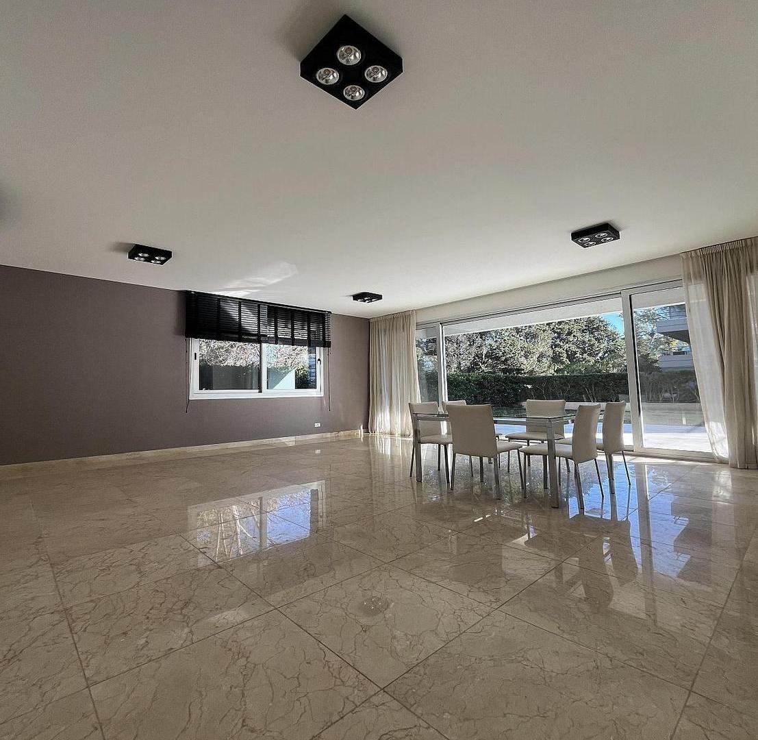 Foto de Departamento en venta en Planta Baja con Jardín, imagen 4