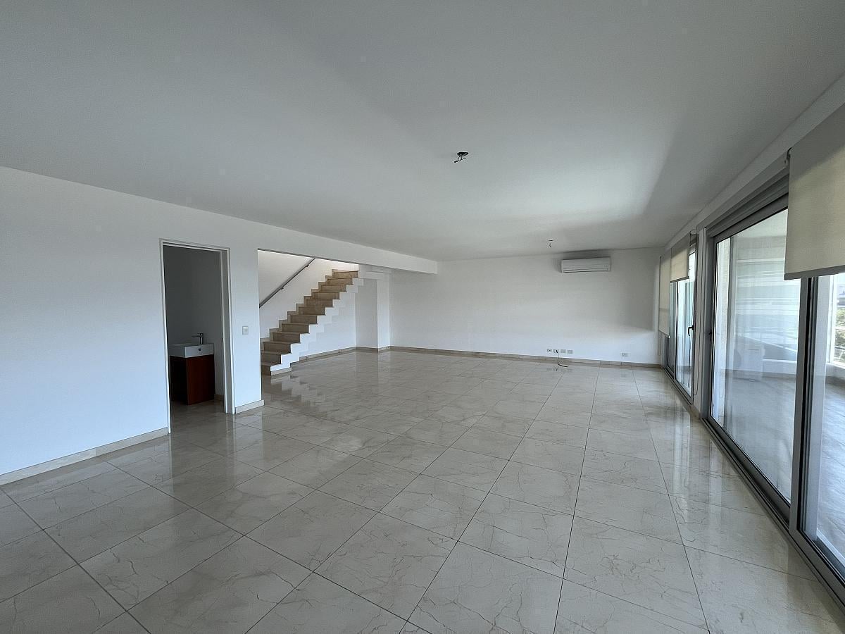 Foto de Departamento en Alquiler en Bouquet., imagen 2