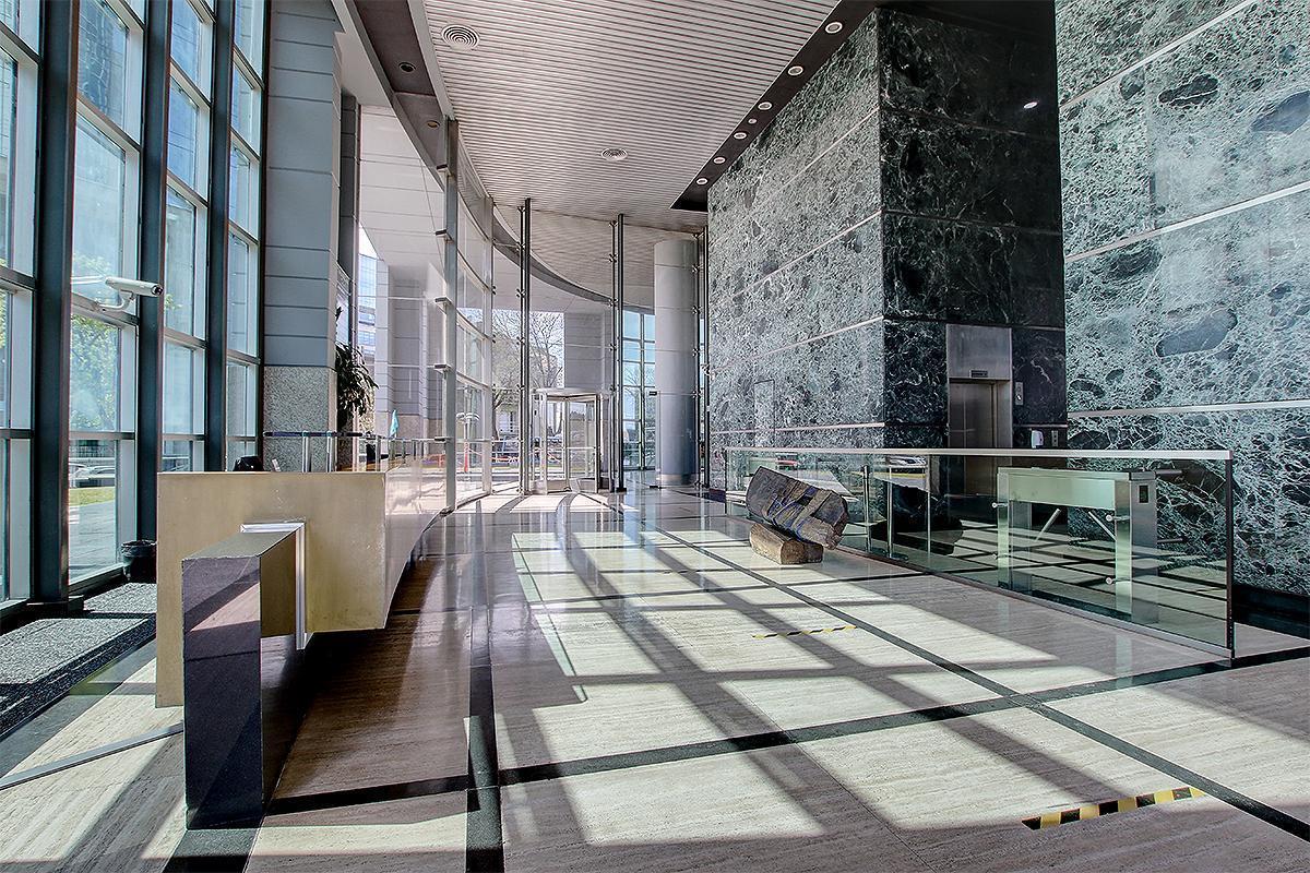 Foto de Oficina AAA en Alquiler – 726m² Piso 13, Edificio Panamericana Plaza, imagen 2