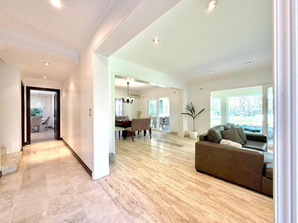 Foto de Excelente casa en venta en Ayres de Pilar. Apto crédito, imagen 2