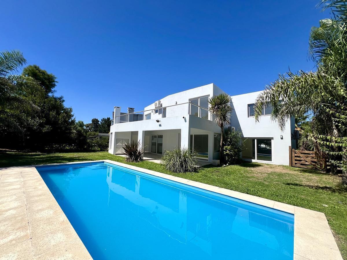 Foto de Una casa donde cada uno tiene su espacio. Casa en VENTA EN AYRES DE, imagen 1
