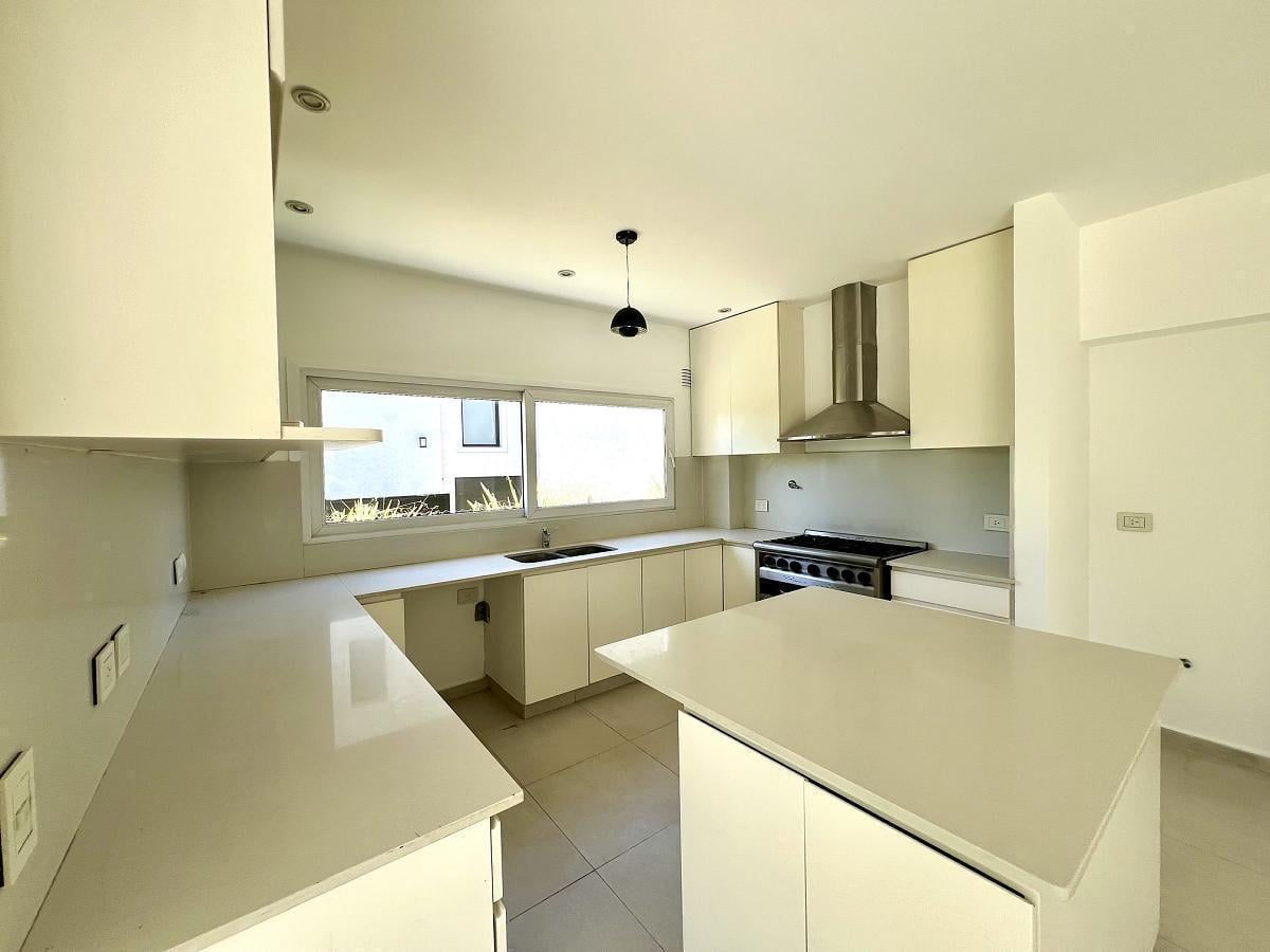 Foto de Una casa donde cada uno tiene su espacio. Casa en VENTA EN AYRES DE, imagen 5