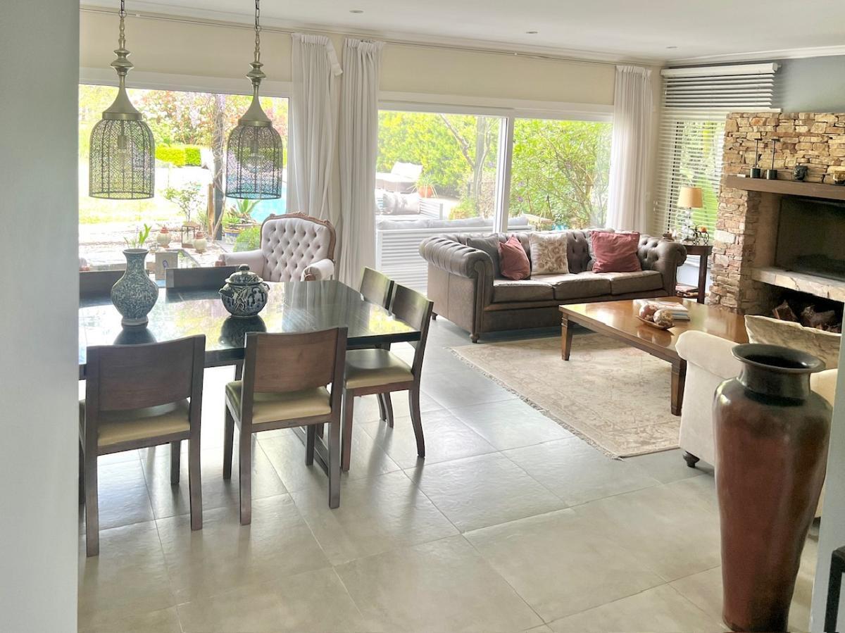 Foto de Excelente casa en venta en Ayres de Pilar, imagen 4
